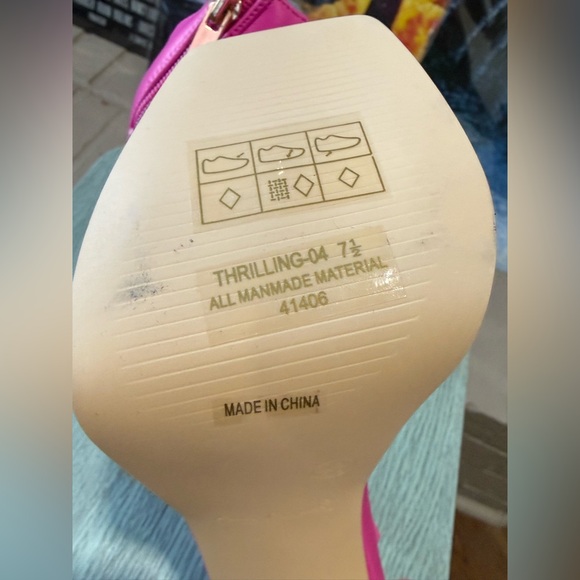 Anne Michelle Thrilling Barbie Pink Chain Link Platform Heels Size 7.5 - Picture 10 of 11